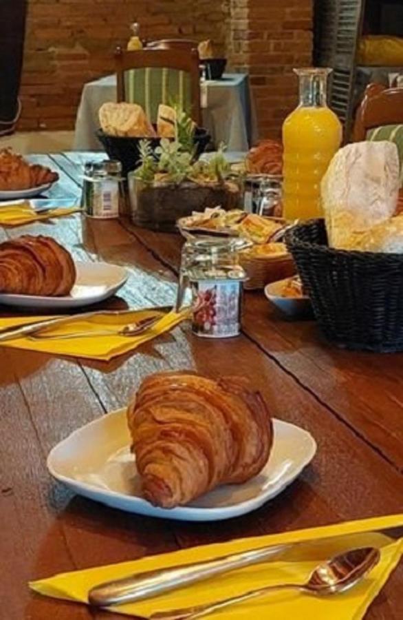 L'alcove Restaurant Hotel *
